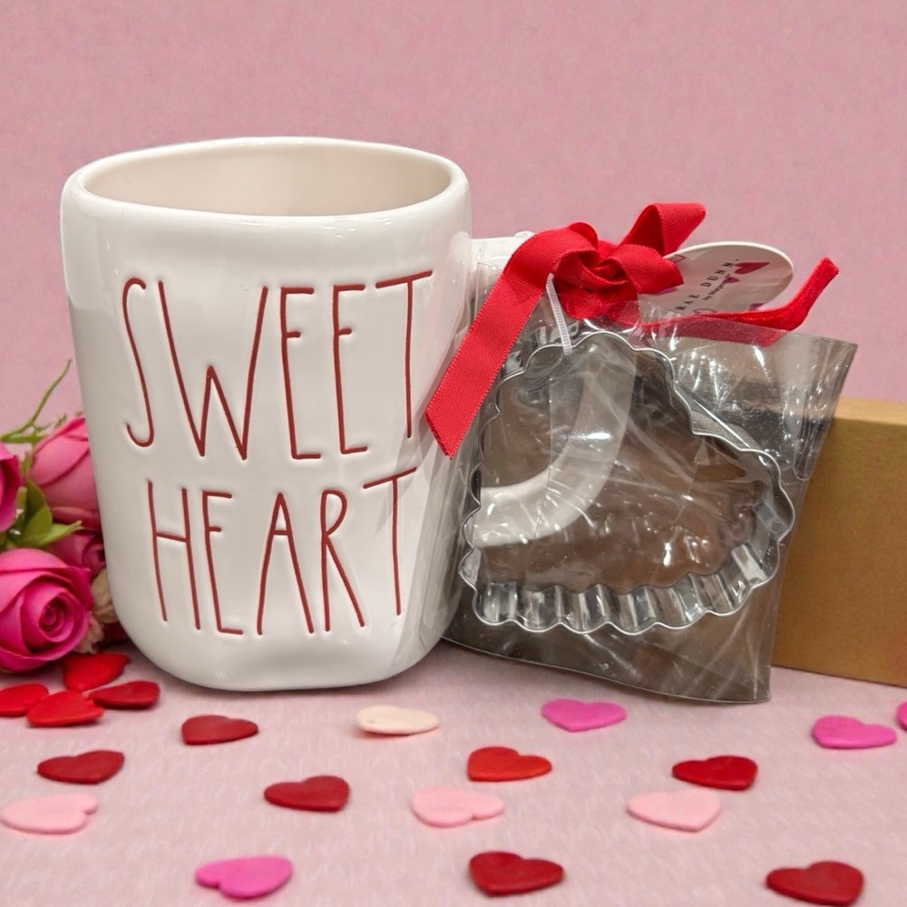 NWT RAE DUNN Ceramic SWEET HEART Large Mug Cookie Cutter Red White Love